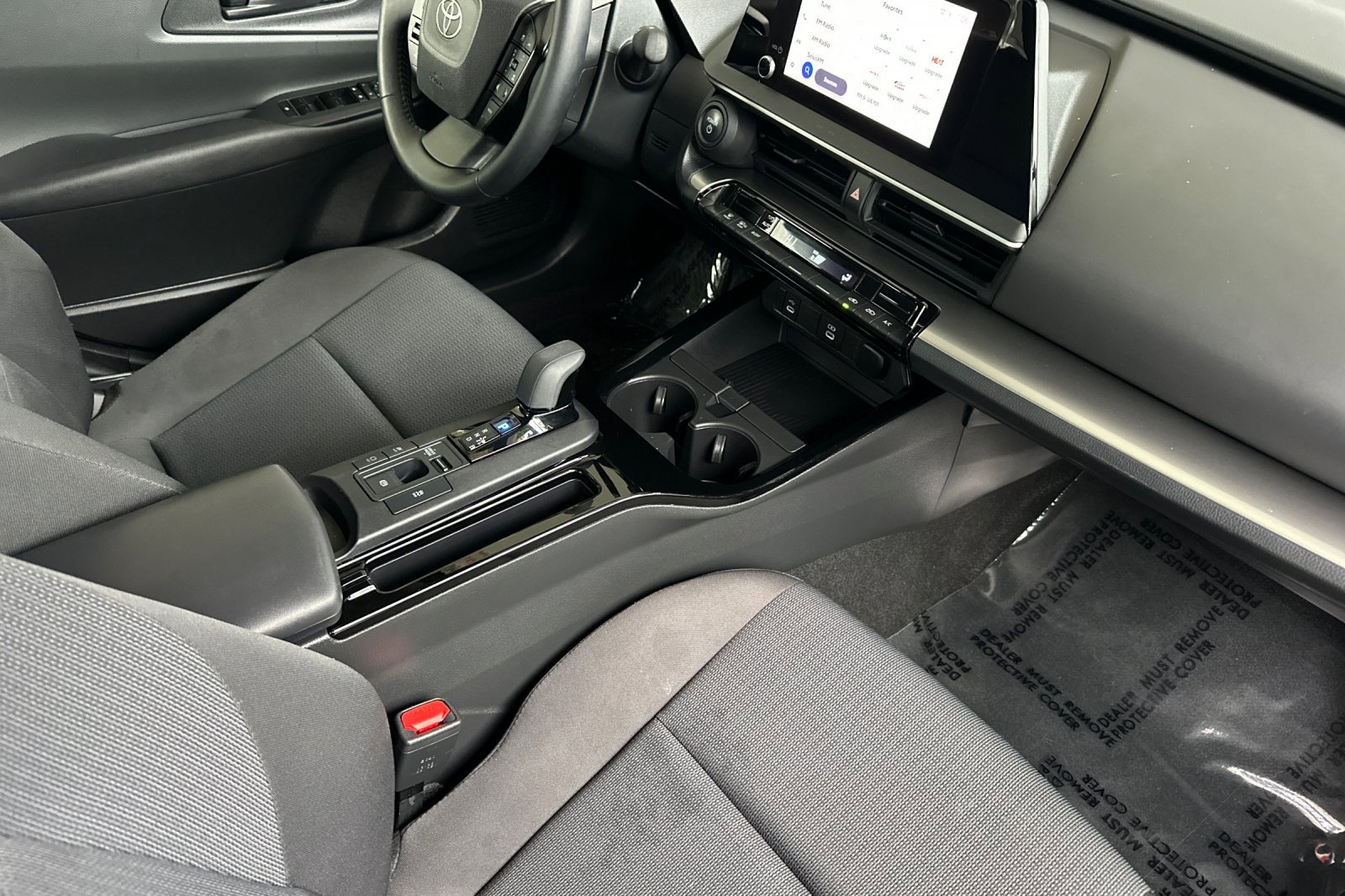 Used 2024 Toyota Prius LE image 15