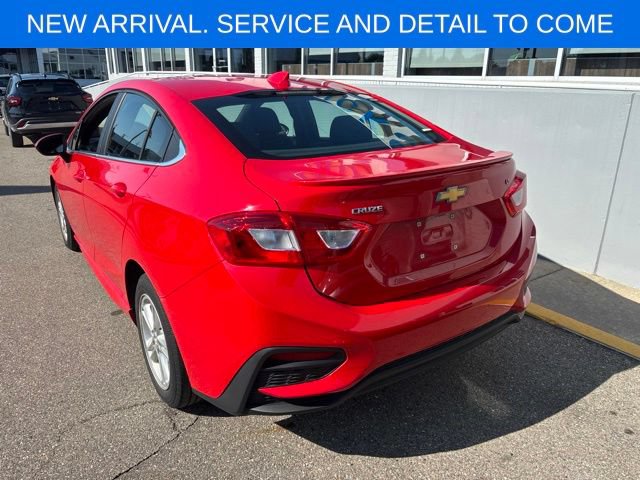 Used 2017 Chevrolet Cruze LT w/ Convenience Package FWD image 8