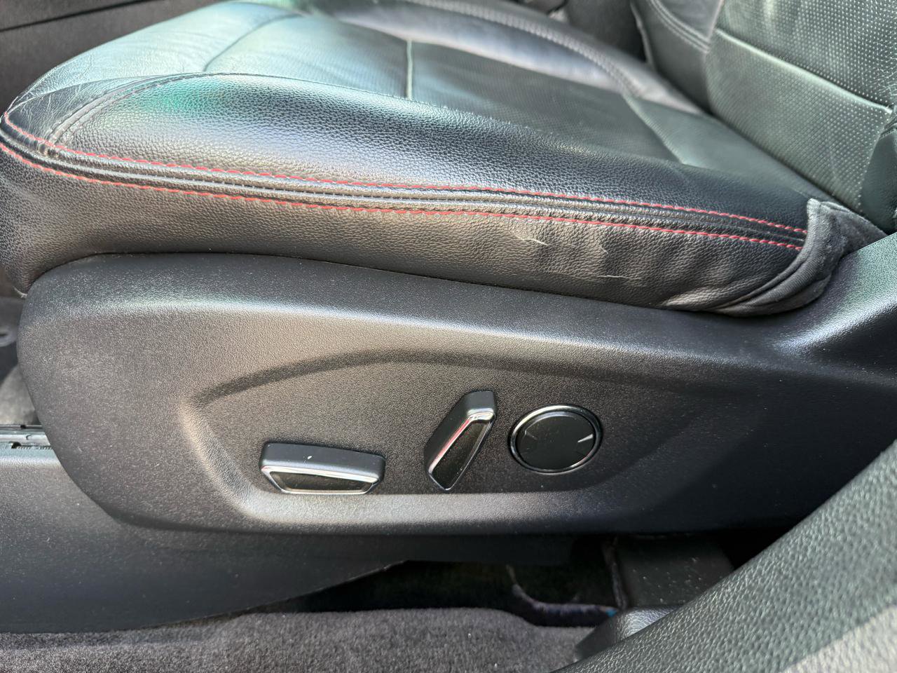 Used 2016 Ford Explorer Sport w/ Equipment Group 401A image 12