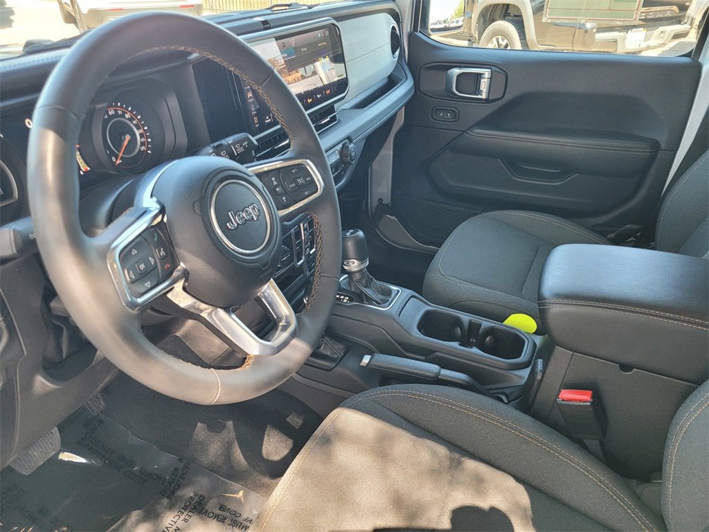 Used 2024 Jeep Wrangler Sahara image 18