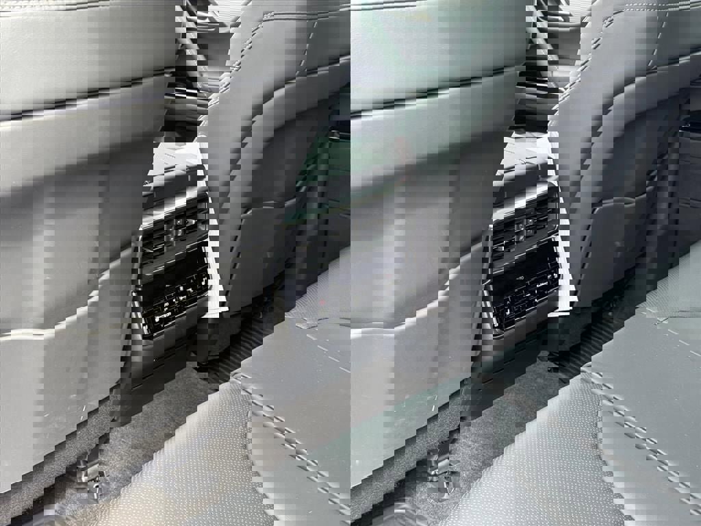 Used 2024 Lexus LX 600 F Sport image 15