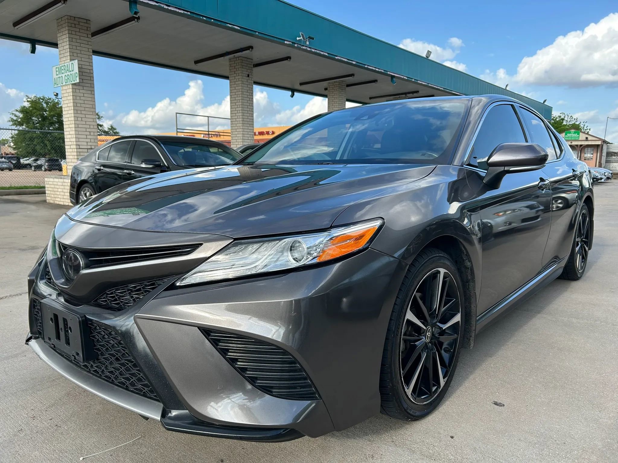 Used 2020 Toyota Camry XSE FWD image 1
