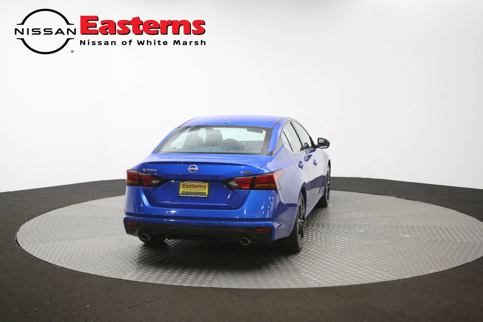 Used 2025 Nissan Altima 2.5 SR FWD image 39