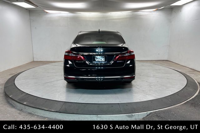 Used 2017 Honda Accord Hybrid Sedan image 4