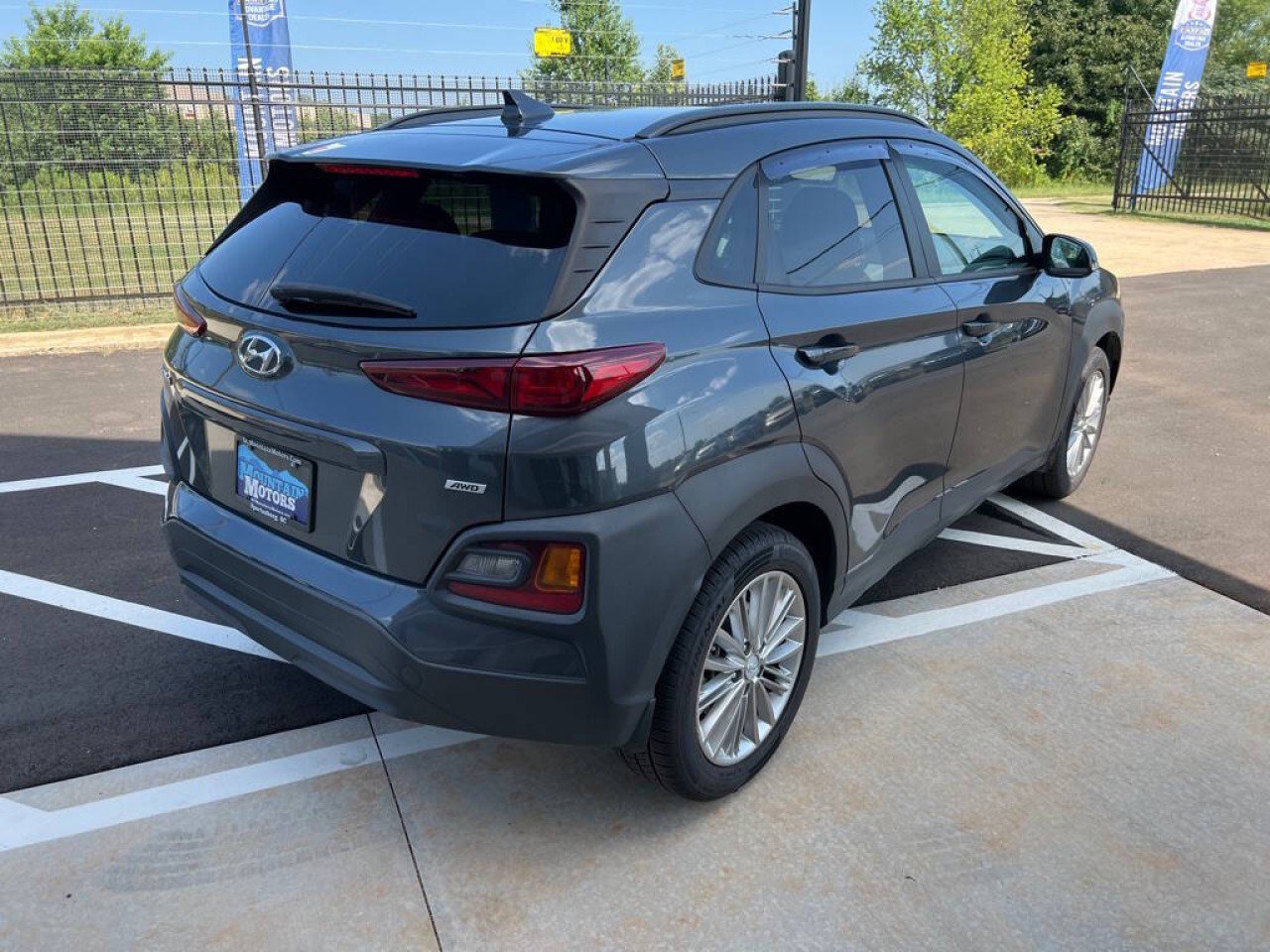 Used 2021 Hyundai Kona SEL Plus image 6