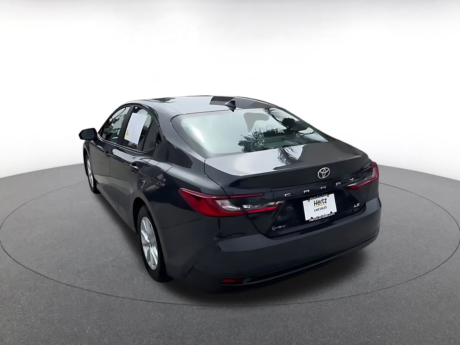 Used 2025 Toyota Camry LE FWD image 11