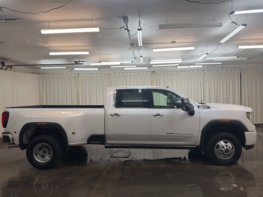 Used 2022 GMC Sierra 3500 Denali image 5