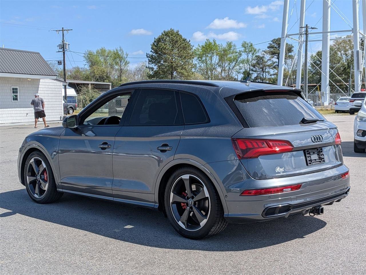 Used 2020 Audi SQ5 Prestige w/ Prestige Package image 3