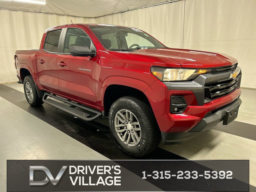 Used 2024 Chevrolet Colorado LT w/ LT Convenience Package II image 1