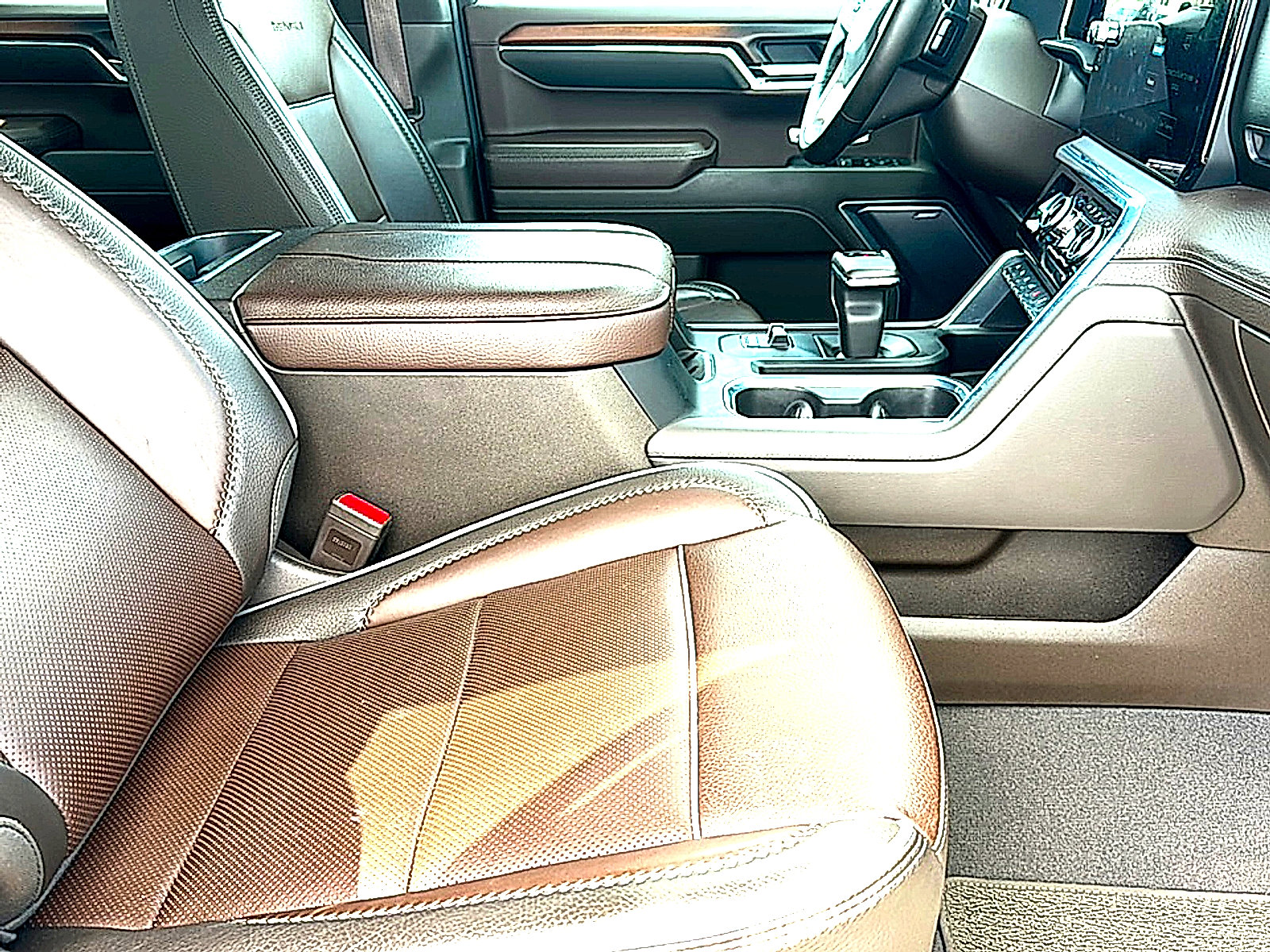Used 2024 GMC Sierra 1500 Denali w/ Denali Reserve Package RWD image 16