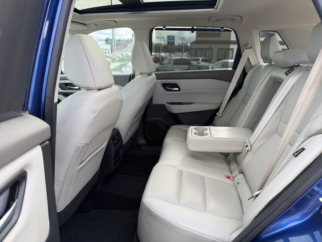 Used 2021 Nissan Rogue SV image 31