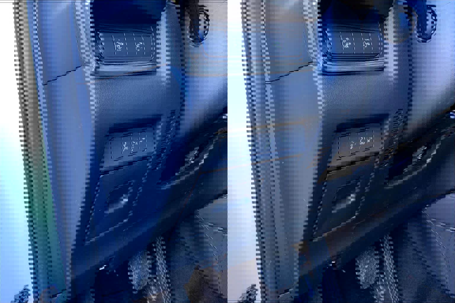 Certified 2024 MAZDA CX-30 AWD 2.5 S w/ Preferred Package image 36