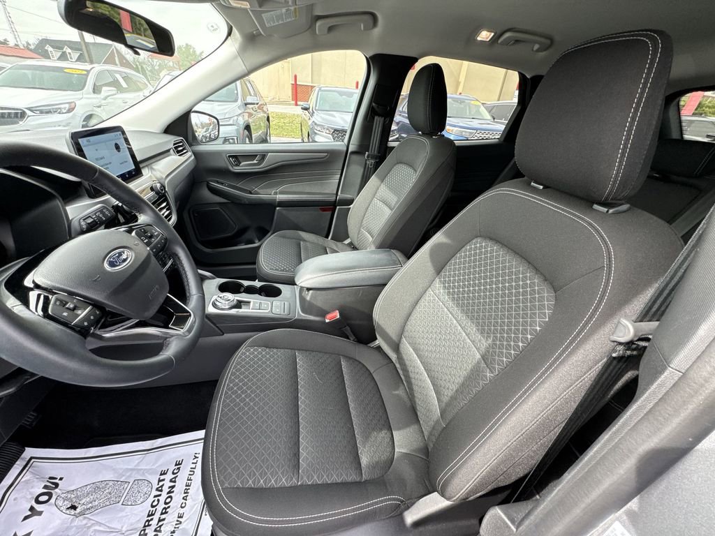 Used 2024 Ford Escape Active w/ Cold Weather Package image 11