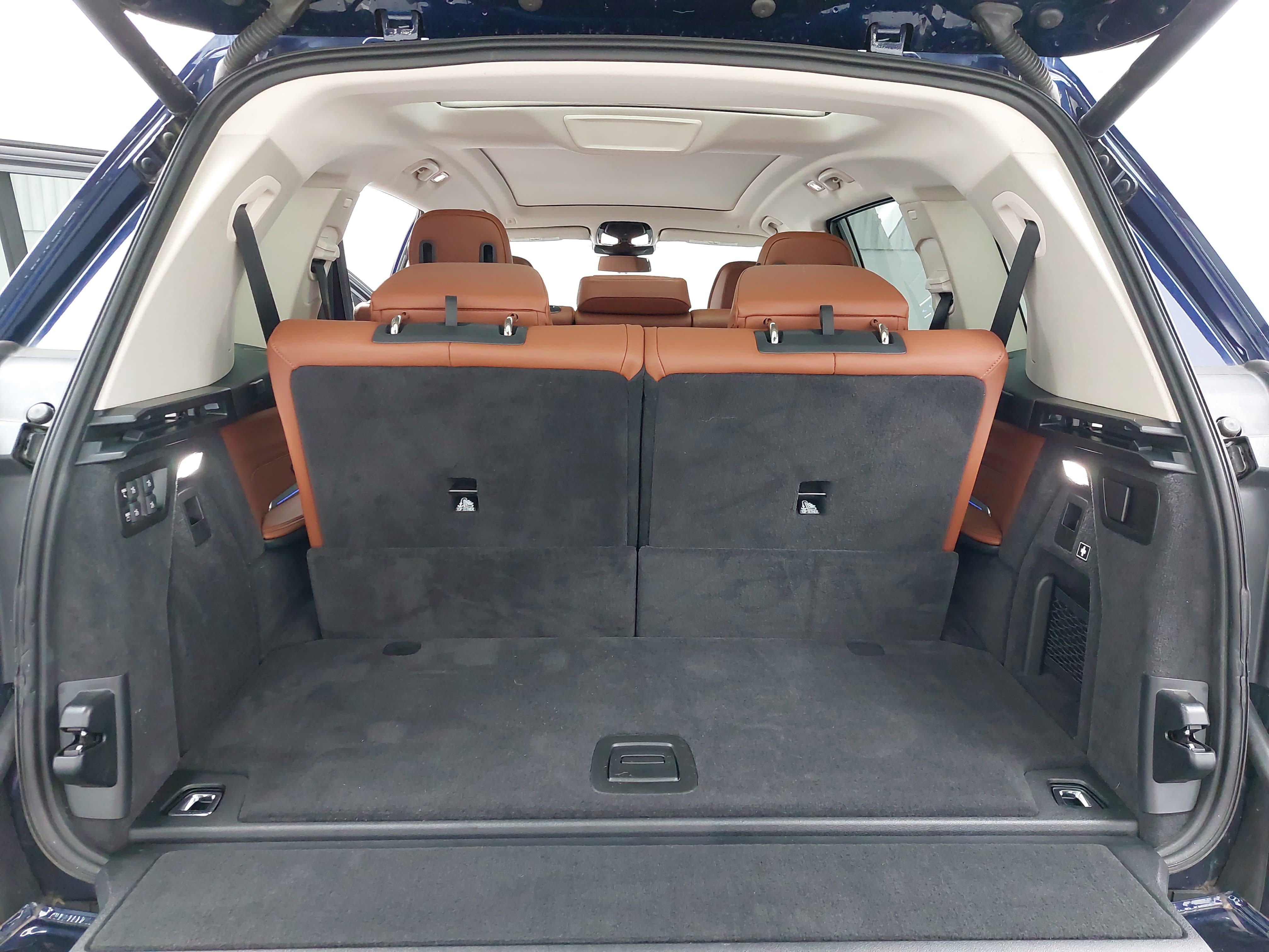 Used 2025 BMW X7 xDrive40i AWD/4WD image 15