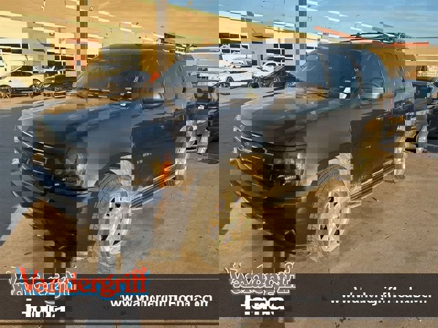 Used 2010 Chevrolet Tahoe LT w/ Luxury Package image 1