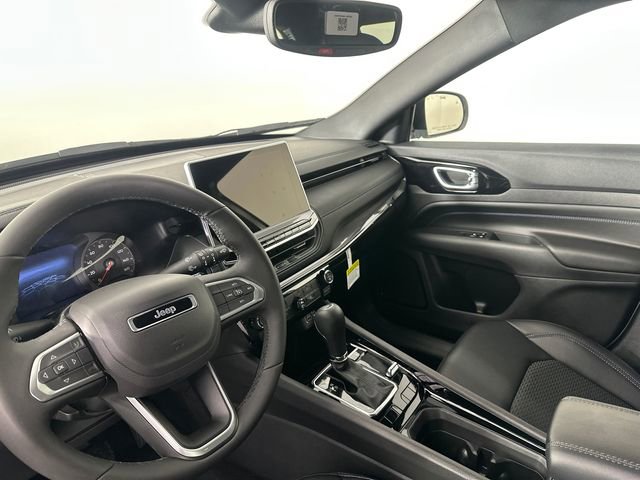 New 2026 Jeep Compass Latitude AWD/4WD image 22