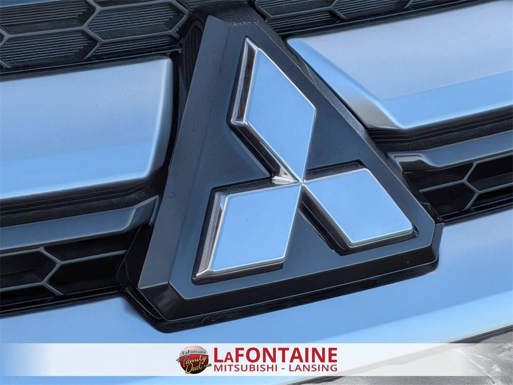 New 2025 Mitsubishi Outlander Sport SE image 9