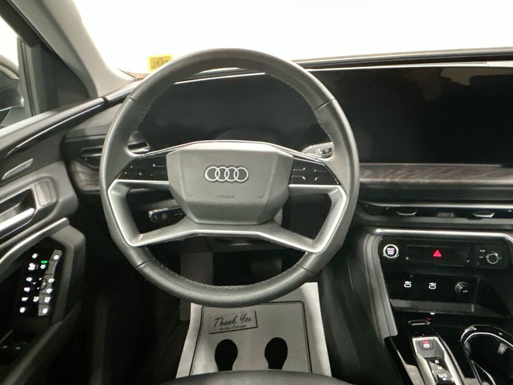 Used 2025 Audi Q5 Premium Plus w/ Premium Plus image 4
