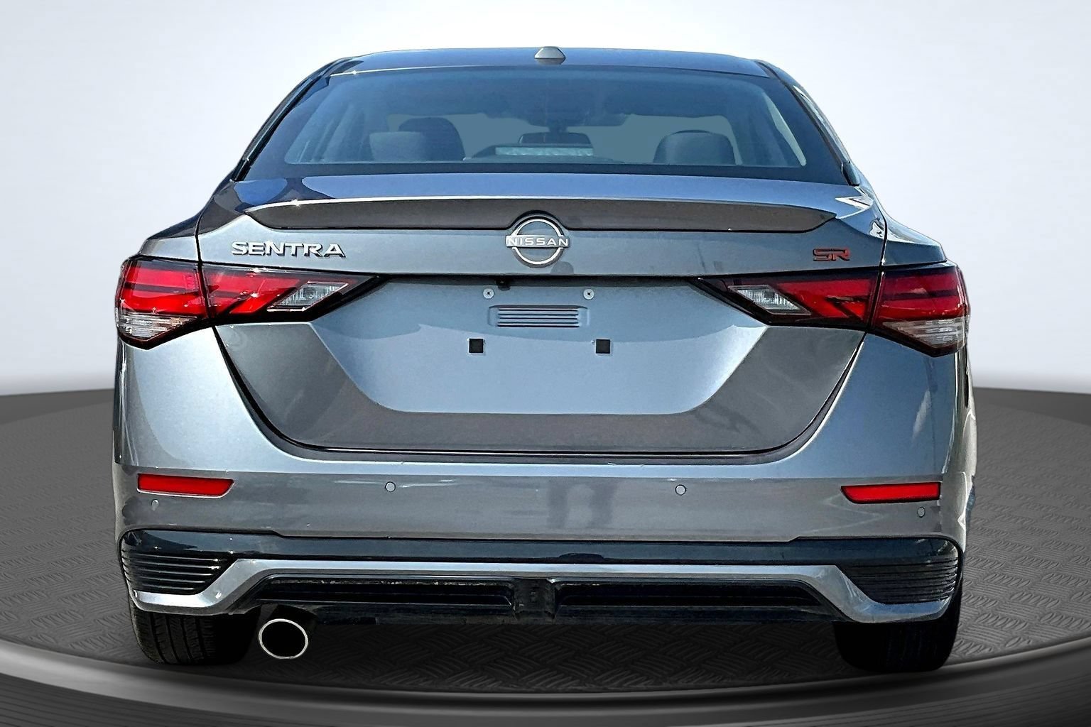 Used 2025 Nissan Sentra SR FWD image 4