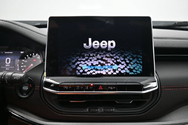 New 2026 Jeep Compass Trailhawk AWD/4WD image 17
