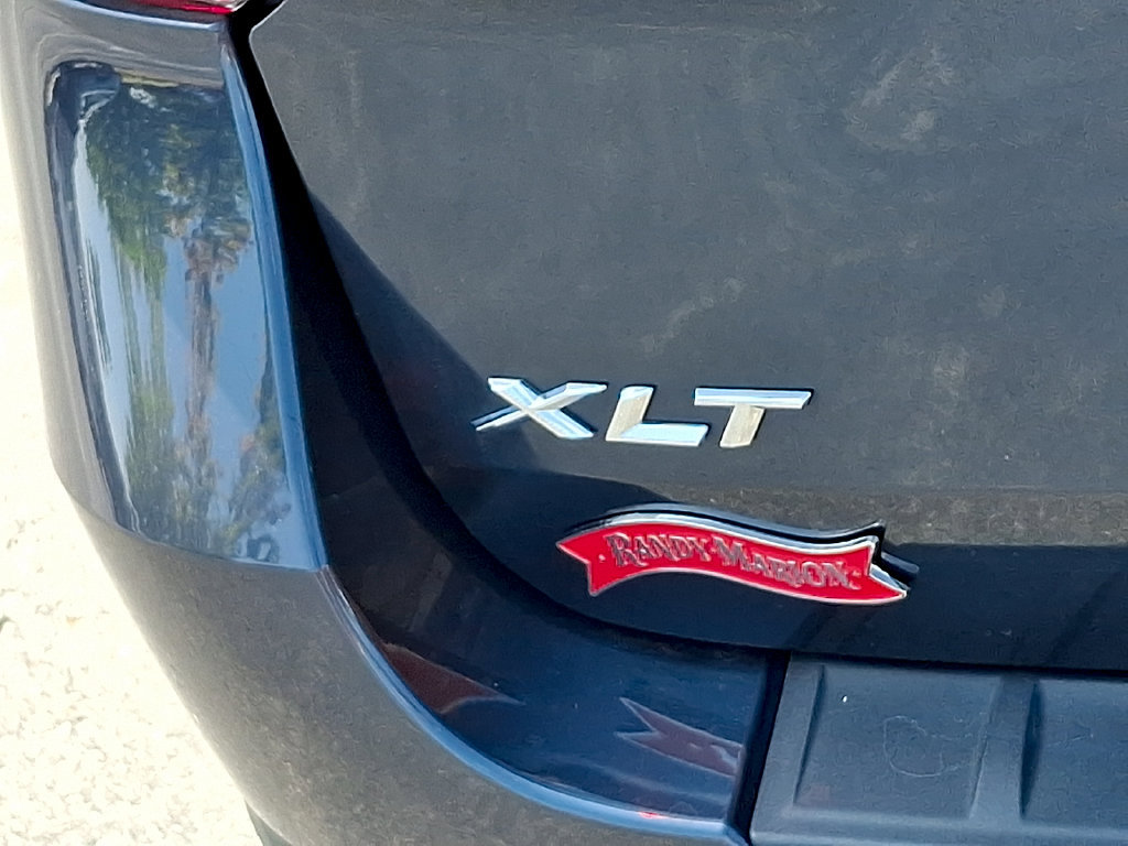 Used 2024 Ford Explorer XLT AWD/4WD image 33