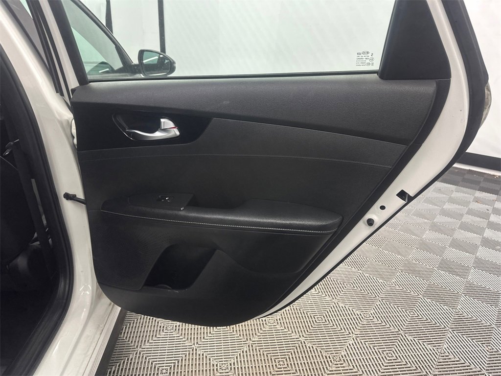 Used 2021 Kia Forte GT-Line image 17