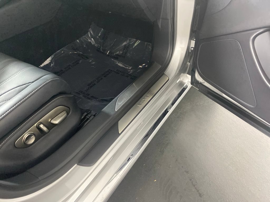 Used 2018 Lexus LS 500 AWD w/ Interior Upgrade Package image 33