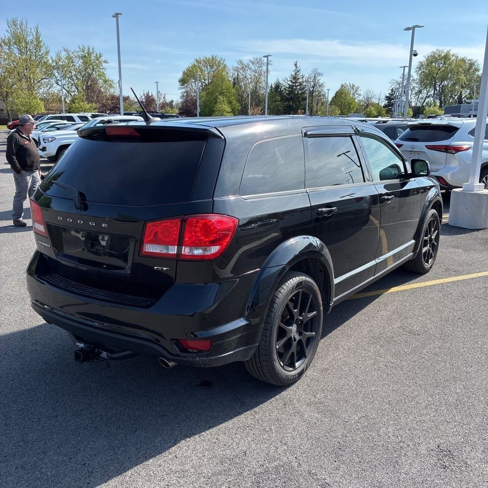 Used 2017 Dodge Journey GT w/ Driver Convenience Group AWD/4WD image 3