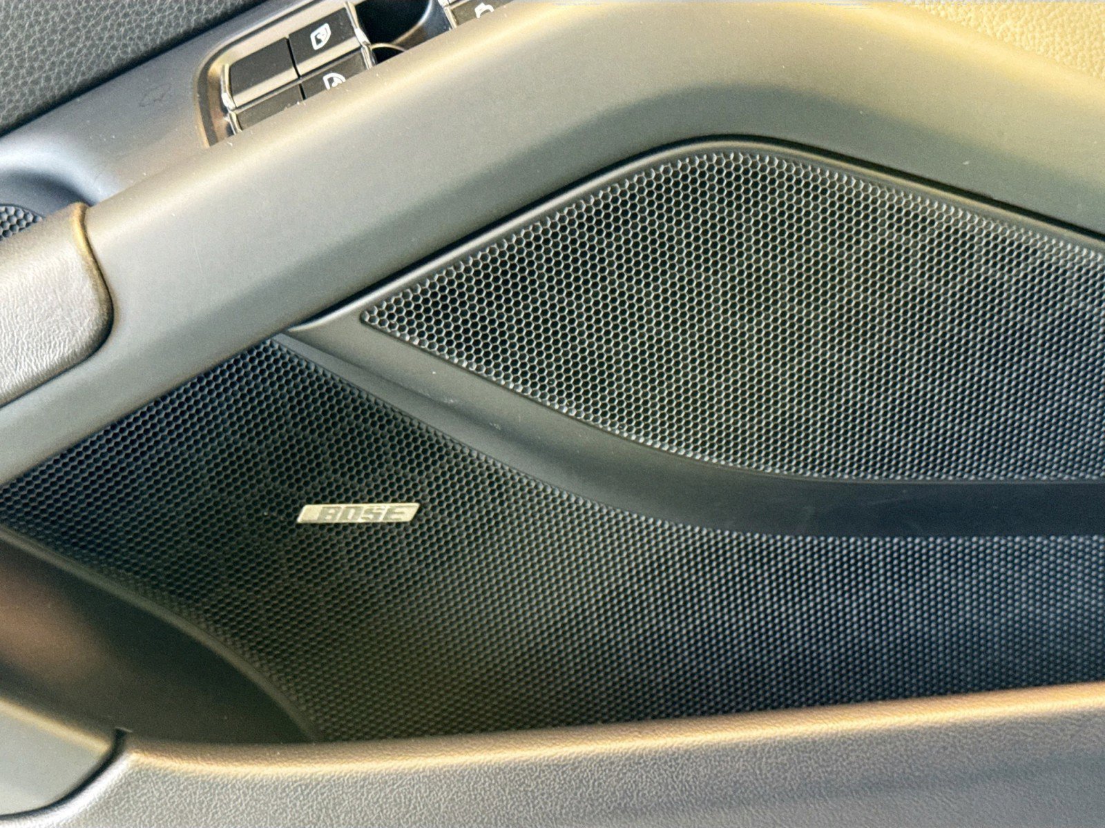 Certified 2022 Porsche 718 Cayman RWD image 12