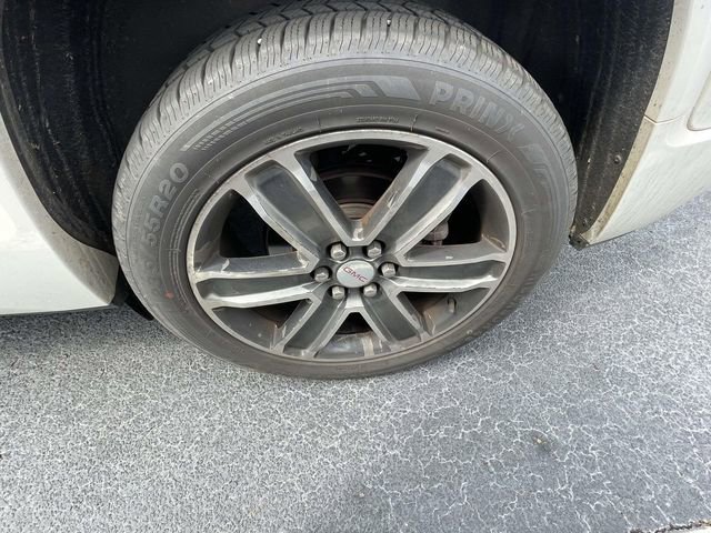 Used 2017 GMC Acadia Denali w/ Technology Package image 5