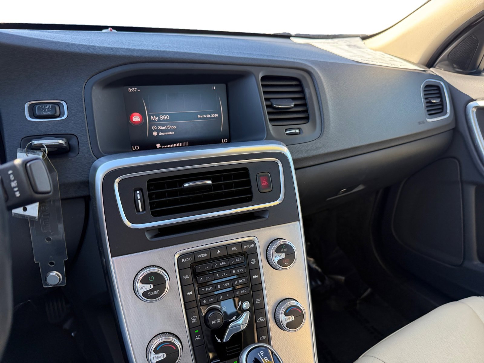 Used 2017 Volvo S60 T5 Dynamic image 12