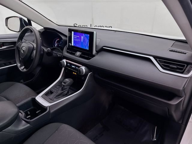 Used 2025 Toyota RAV4 XLE image 28