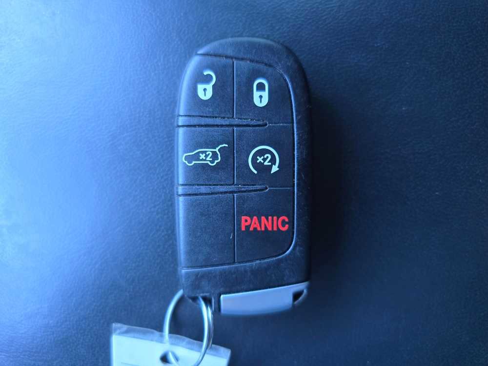 Used 2020 Jeep Grand Cherokee High Altitude image 21