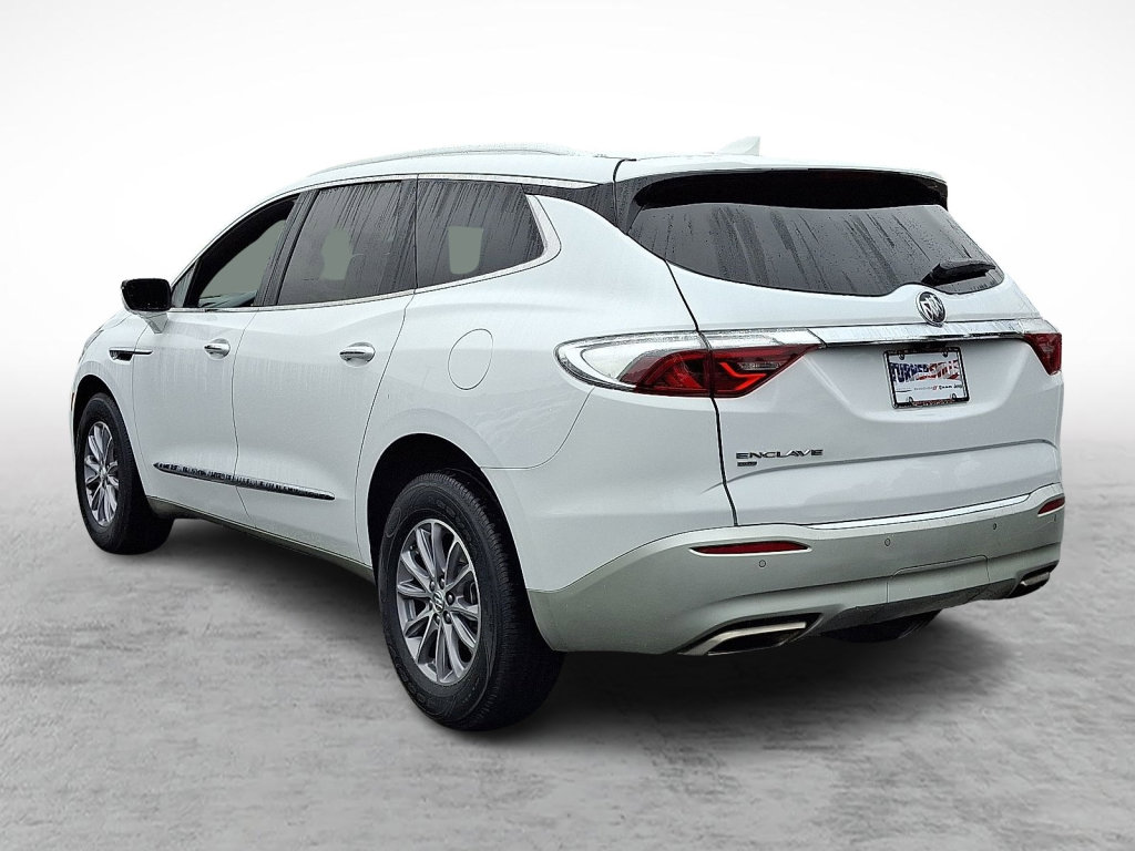 Used 2024 Buick Enclave Premium image 3