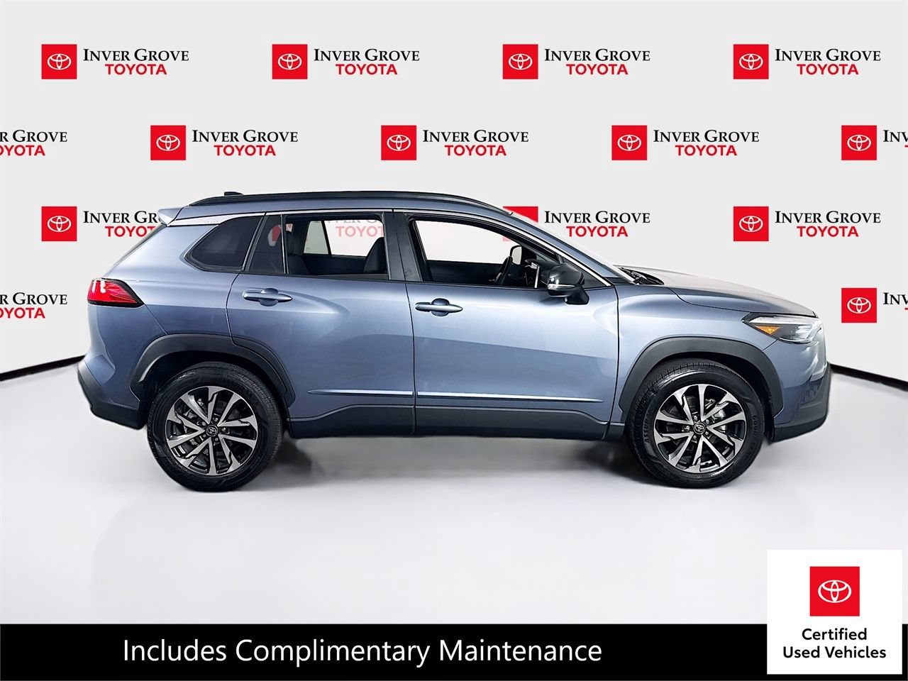 Certified 2025 Toyota Corolla Cross XLE AWD/4WD image 4