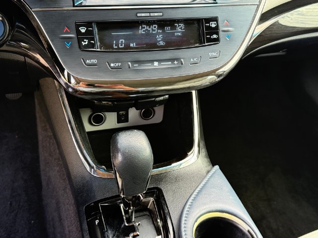 Used 2015 Toyota Avalon XLE Premium FWD image 15
