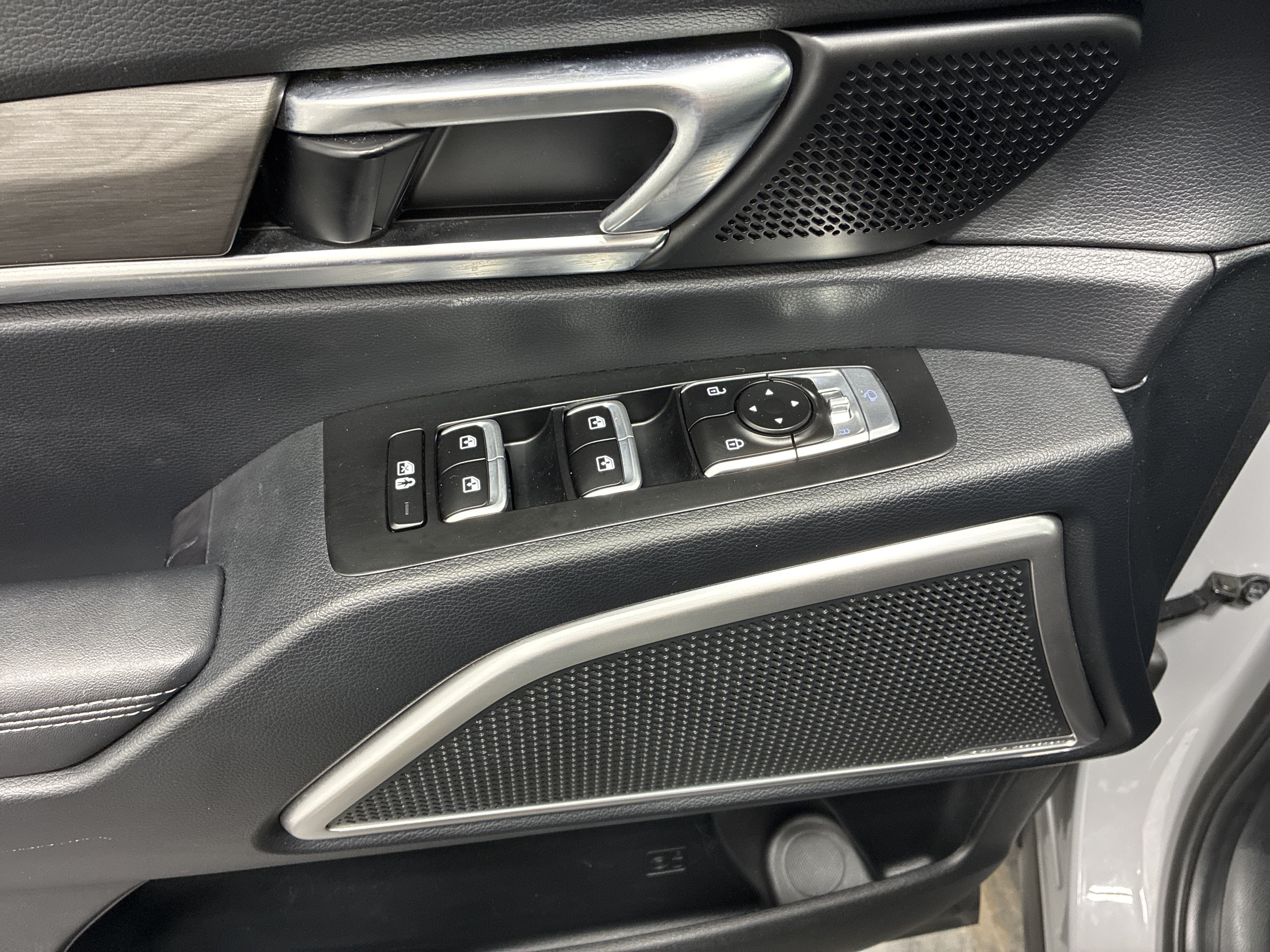 Certified 2024 Kia Telluride EX X-Line AWD/4WD image 19