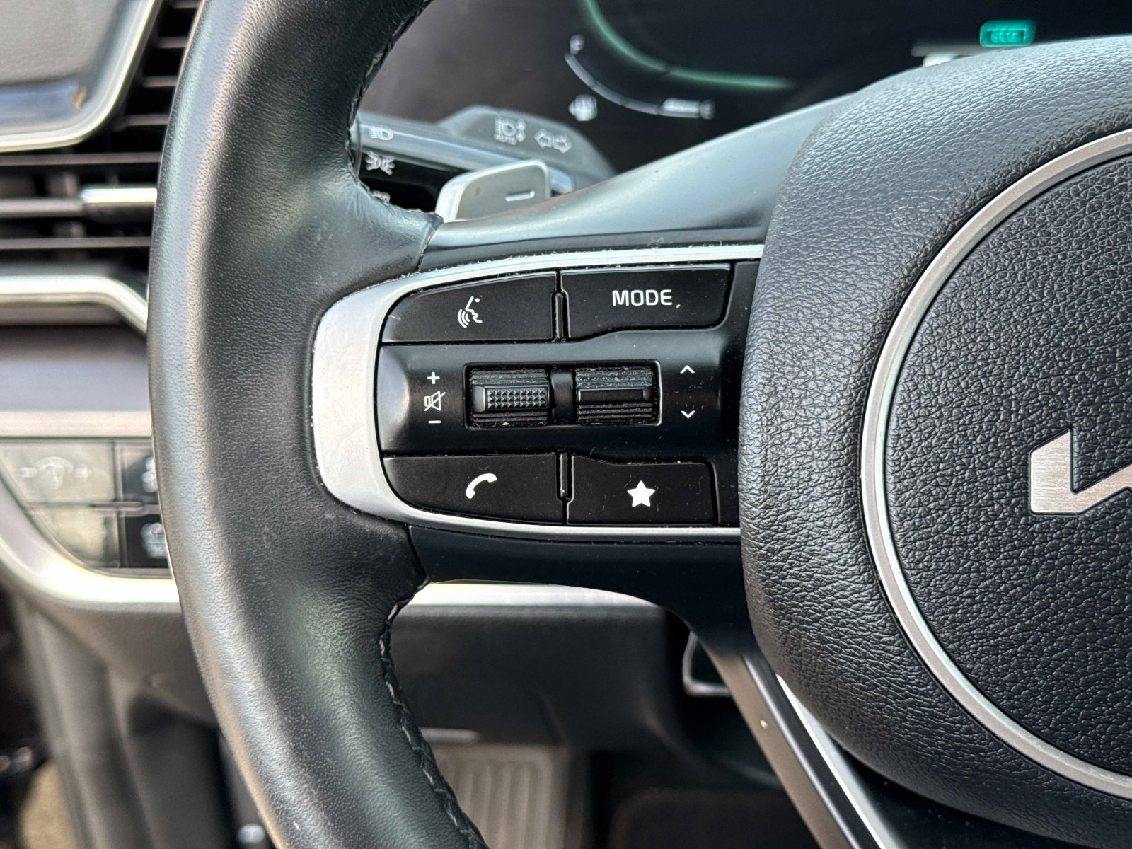 Used 2023 Kia Sportage EX AWD/4WD image 31