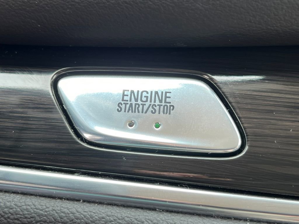 Used 2024 Buick Enclave Essence w/ Experience Buick Package AWD/4WD image 33