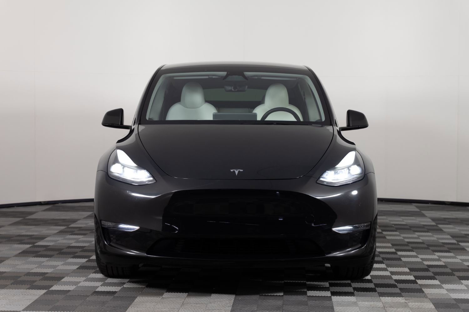 Used 2024 Tesla Model Y Performance AWD/4WD image 11