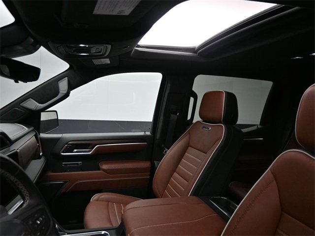 Used 2025 GMC Sierra 1500 Denali Ultimate image 16