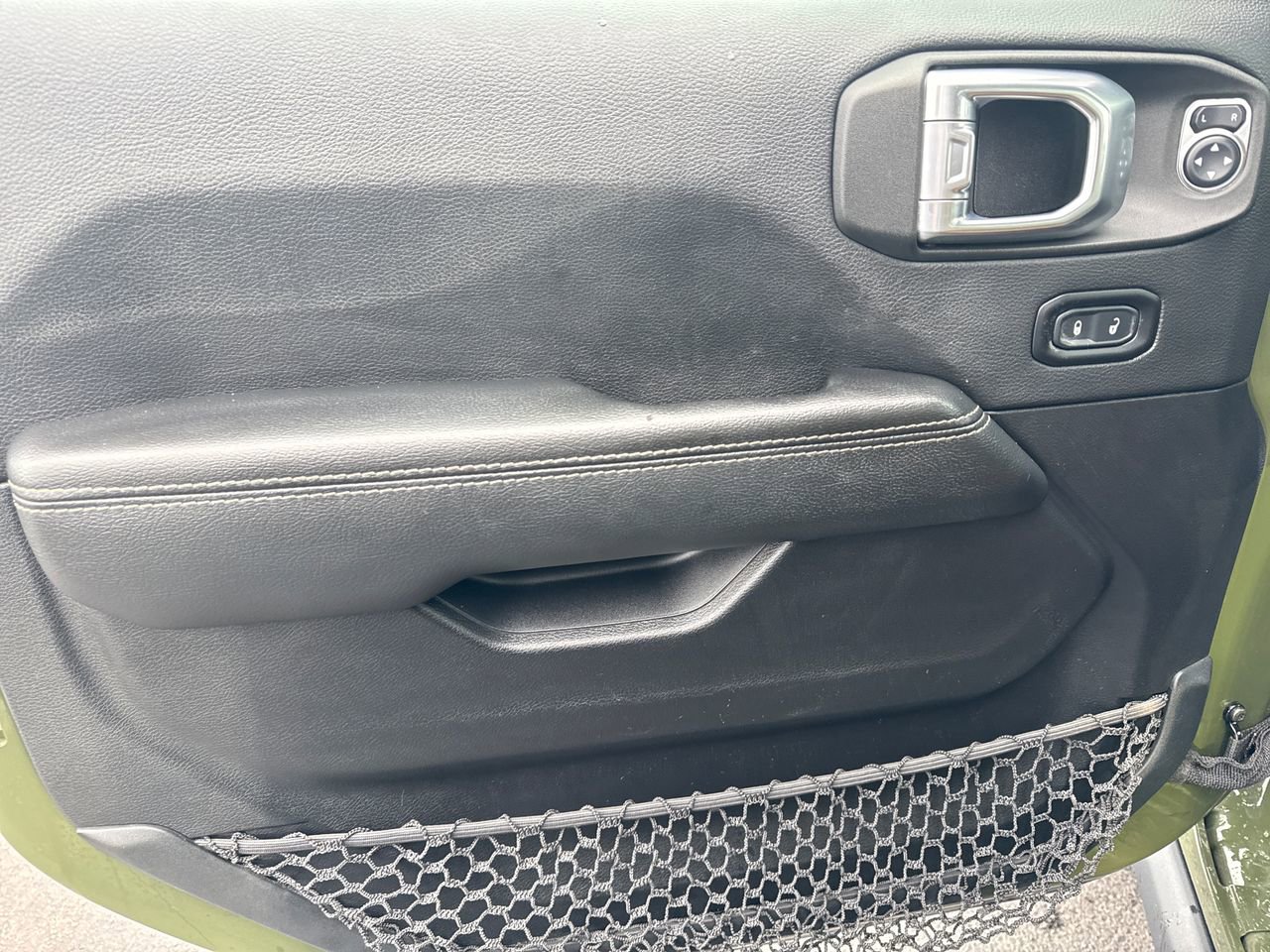 Used 2021 Jeep Gladiator Rubicon w/ Uconnect 4C Nav & Sound Group image 18