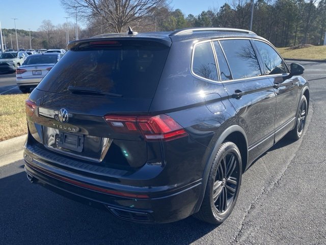 Used 2022 Volkswagen Tiguan SE R-Line image 4