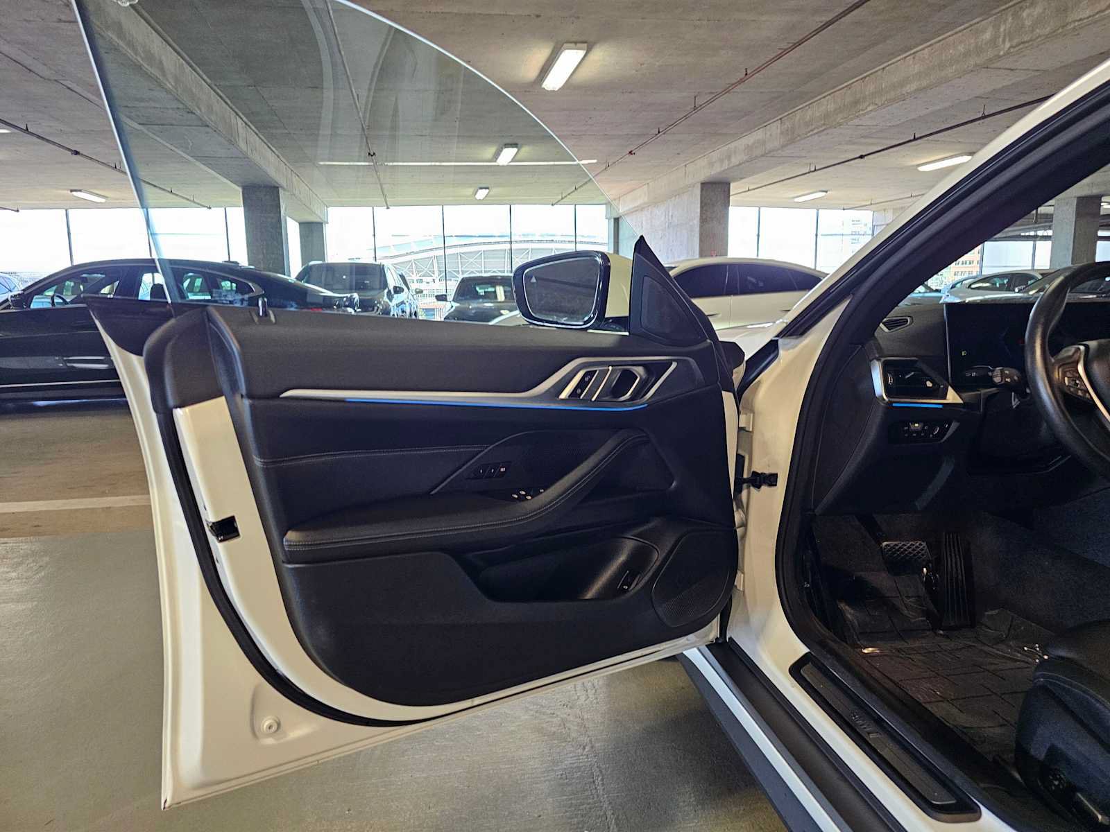 Used 2023 BMW i4 eDrive35 RWD image 25