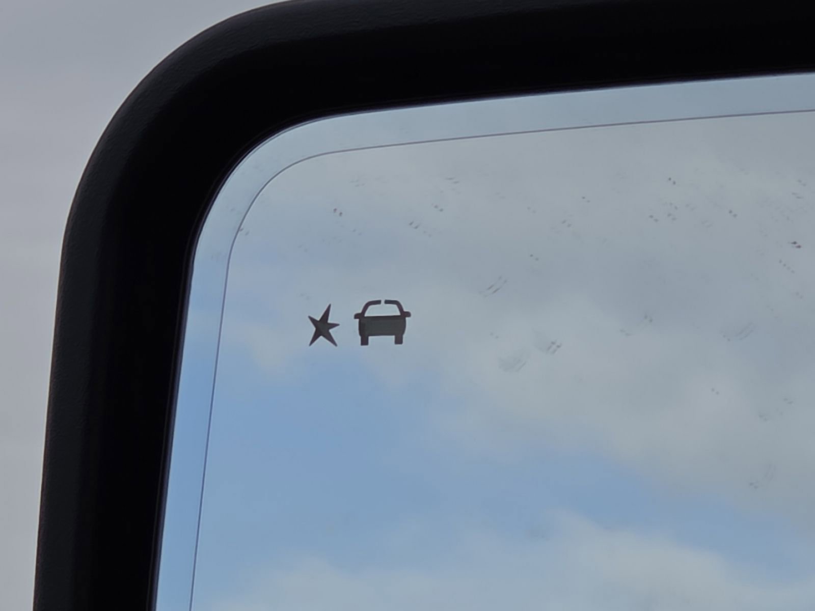 Used 2025 GMC Sierra 2500 Denali w/ Technology Package image 13