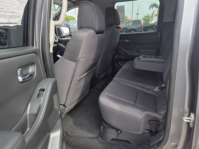 Used 2022 Nissan Frontier SV AWD/4WD image 11