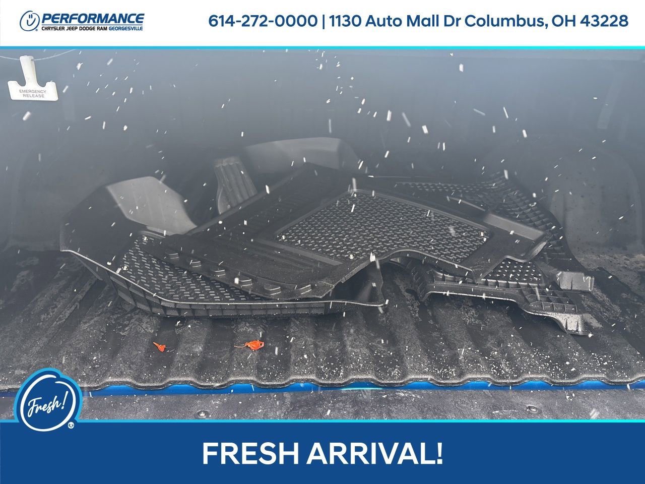 Used 2024 GMC Sierra 1500 AT4 w/ Technology Package image 14