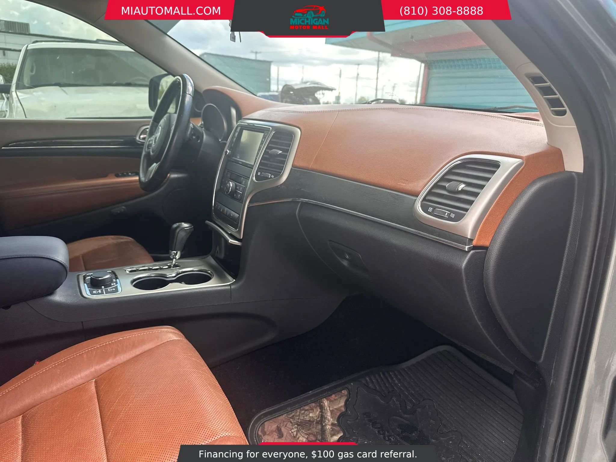 Used 2012 Jeep Grand Cherokee Overland Summit AWD/4WD image 17