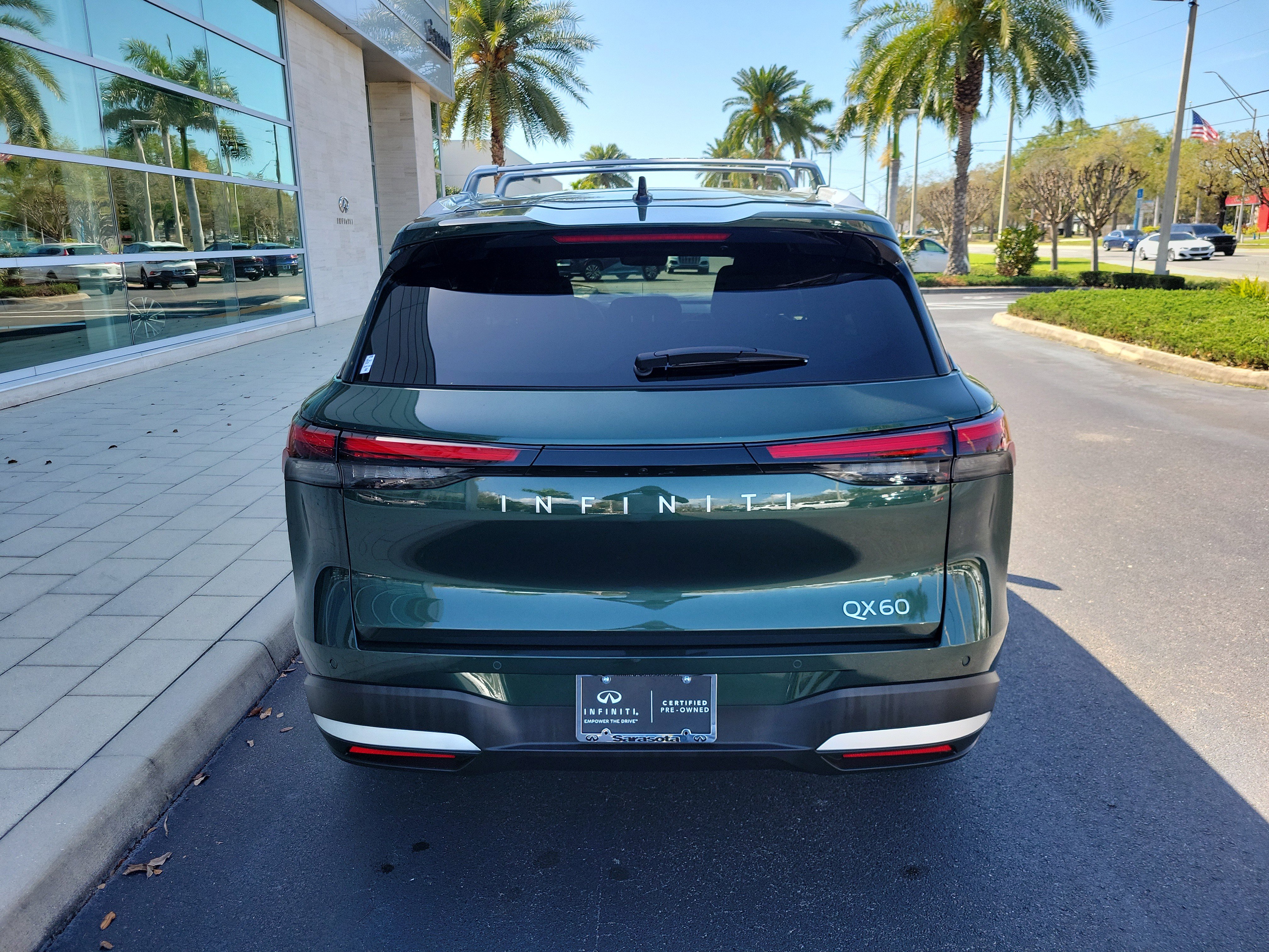 Certified 2026 INFINITI QX60 Luxe w/ Cargo Package image 5