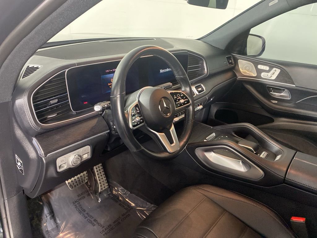 Used 2022 Mercedes-Benz GLS 580 4MATIC image 11
